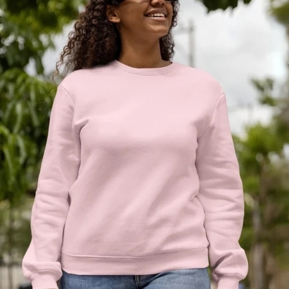 Hanes Sweaters - Hanes Light Pink Crew Neck Sweater 0112